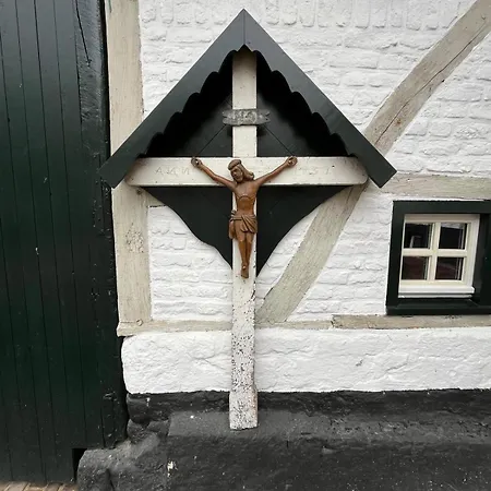 17 4p Historical Near Valkenburg 度假居