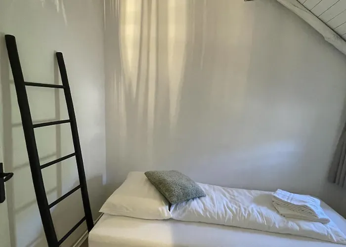 17 4p Historical Near Valkenburg