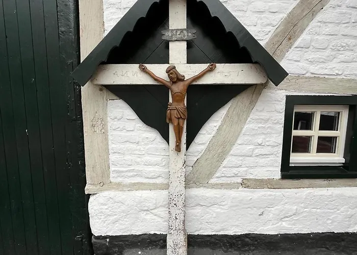 17 4p Historical Near Valkenburg Dom wakacyjny