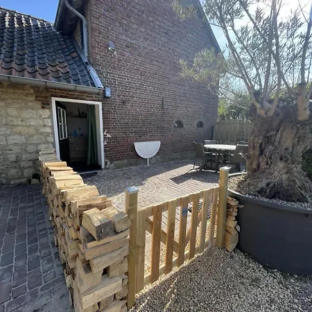 17 4p Historical Near Valkenburg Holiday home